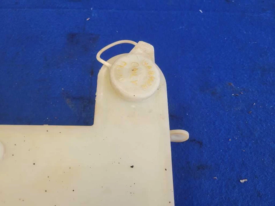 Ford Mustang GT 1994-1995 Cobra 5,0 L limpiaparabrisas depósito botella 2647 Foto 3 de 4