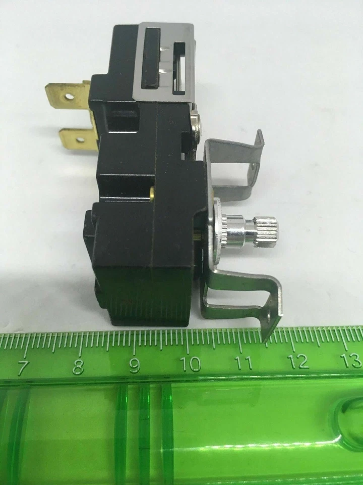 58T1SL110FC0819 SERIE 58T TERMOSTATO Therm-O-Disc Emerson 58T1S L110F (10) Foto 4 de 4