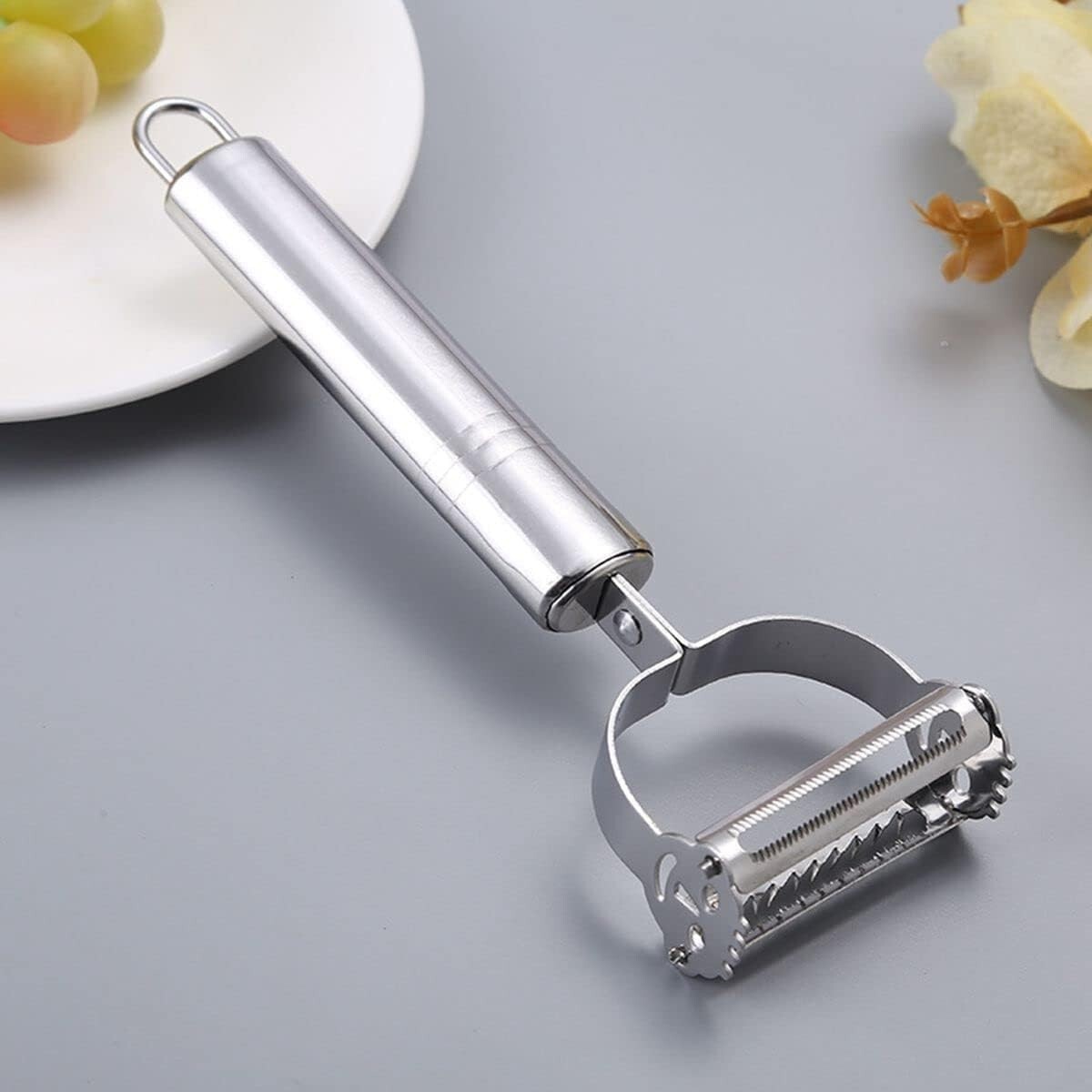 Green Swivel Vegetable Peeler – Potato, Apple, Fruit Peeler With Comfort Grip & Built-In Eye Remover