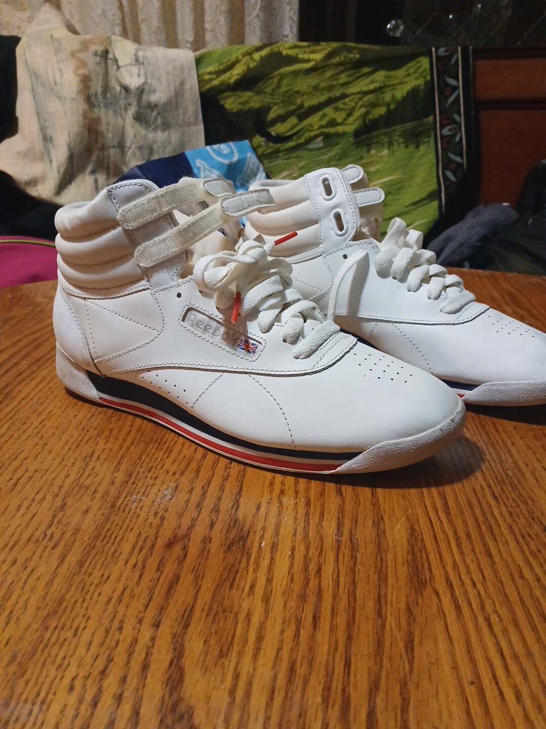 Reebok Classic Womens Hi Top Rd/ Wh/ Blue Size9