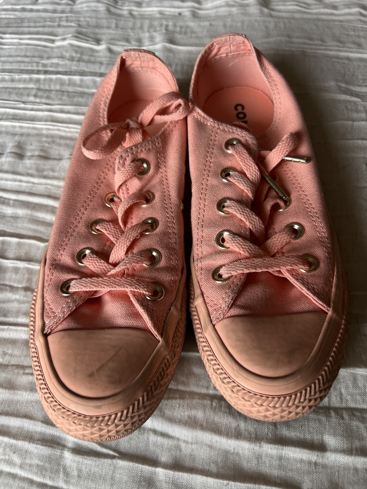 Chuck Taylor low Coral Peach Converse All Star Womens Size