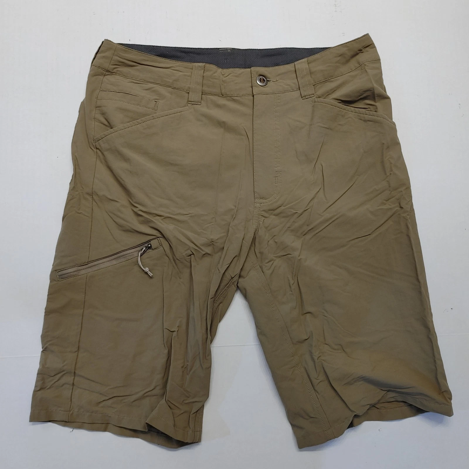 Patagonia Worn Wear Quandary Hiking Shorts Size 32 Beige EUC Stretch Outdoor