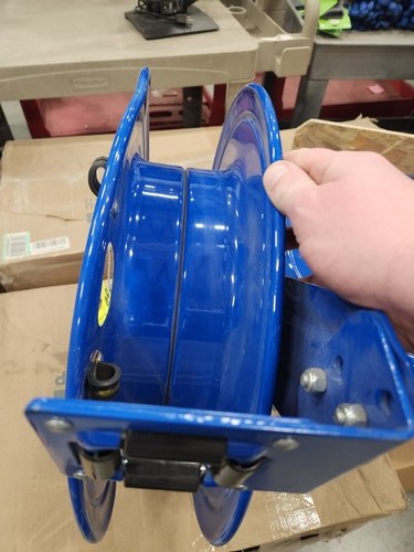 Clearance- Coxreels MPL-N-350 Medium Pressure Spring Rewind Hose Reel I.D 50'