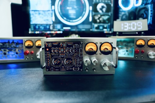 Vintage Dual VU Meter Retro Sound Pick-up Night Light Desktop Audio Analyzer - Picture 13 of 13