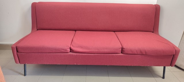 DIVANO Letto Velluto rosso bordeaux DESIGN '50 MODERNARIATO VINTAGE piedi ferro DIVANO Letto Velluto rosso bordeaux DESIGN '50 MODERNARIATO VINTAGE piedi ferro