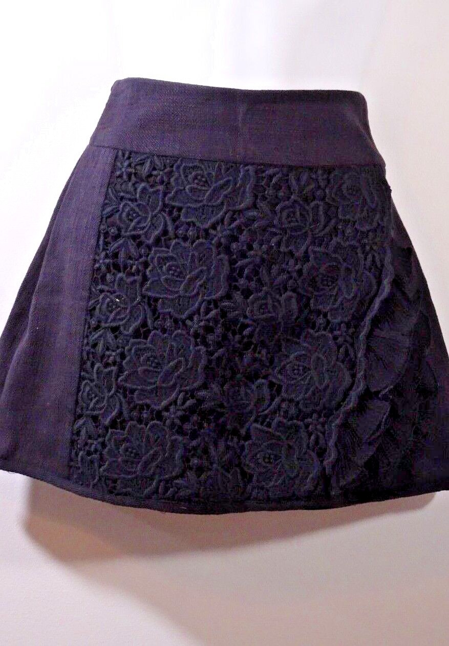 nanette lepore Women's Black Embriodered Flower Woven Mini Skirt Sz 2 BLK