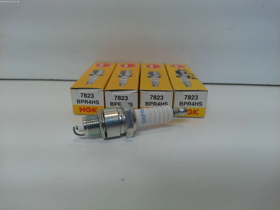NGK BPR4HS / 7823 spark plug  pack of 4 each outboard marine boat - Image 3 of 4