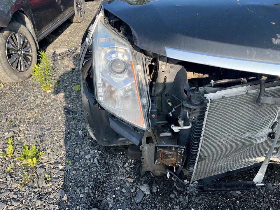 Used Rear Right Exhaust Manifold fits: 2015 Cadillac Srx 3.6L R. rear Rear Right — 第 4/4 张图片