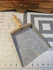 Antique Primitive Galvanized Metal Dustpan or Feed Scoop w/ Hanging Hook