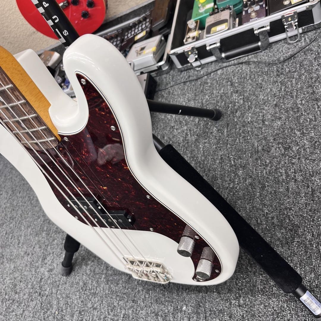 Squier classic vibe precision bass White Safe Packing! | eBay