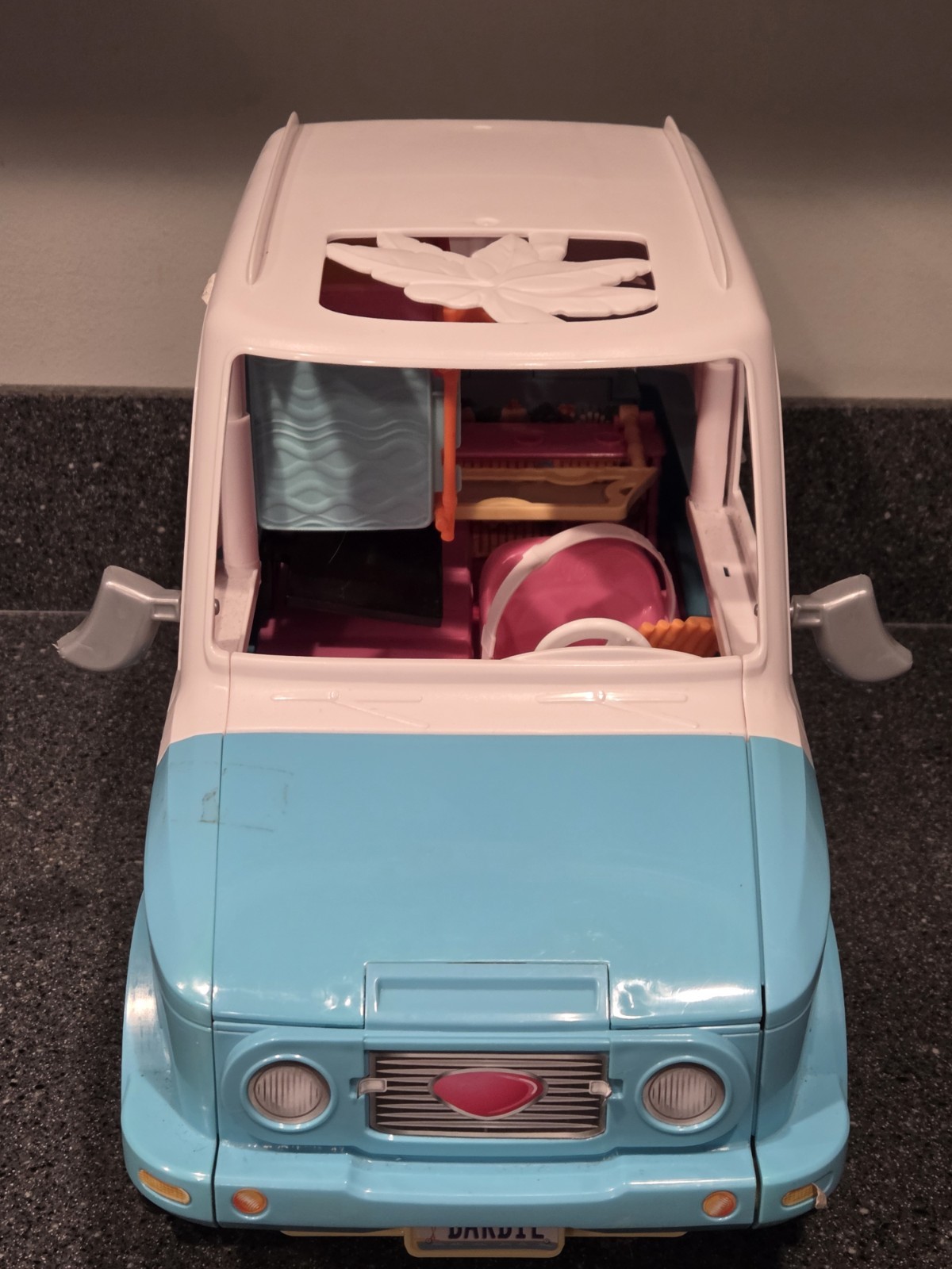 2015 Barbie Ultimate Puppy Mobile Toy Van SUV Pet Camper 