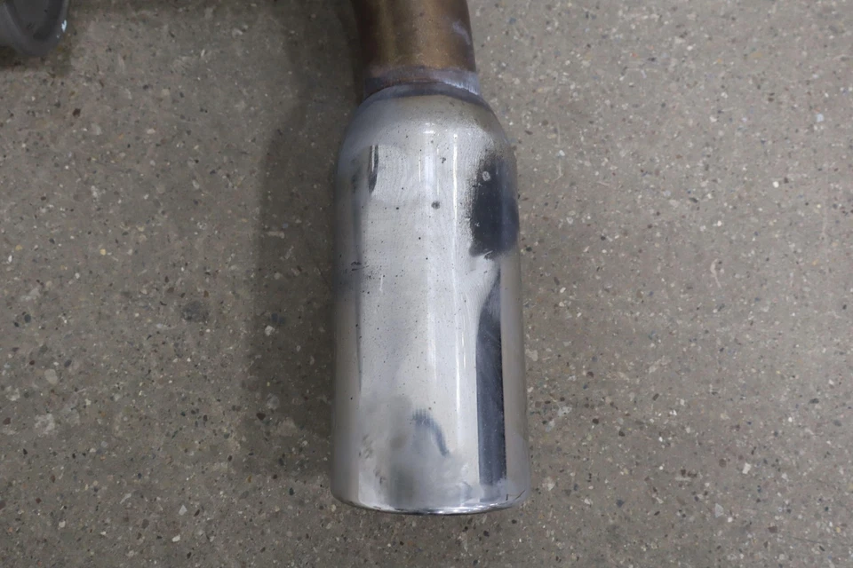 1999-2000 Mazda Miata NB (Manual Trans) Aftermarket Racing Beat Muffler *Dented* Foto 3 de 4