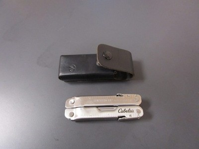 Leatherman Cabela's Super Tool 300 Multi-Tool Stainless w/ Leather Sheath
