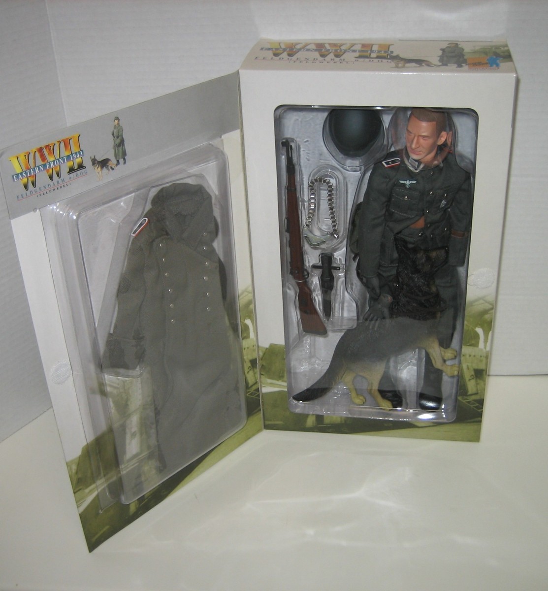 Dragon WWII 1/6 Figure 70037 WWII German Feldwebel Gustav & Kaiser