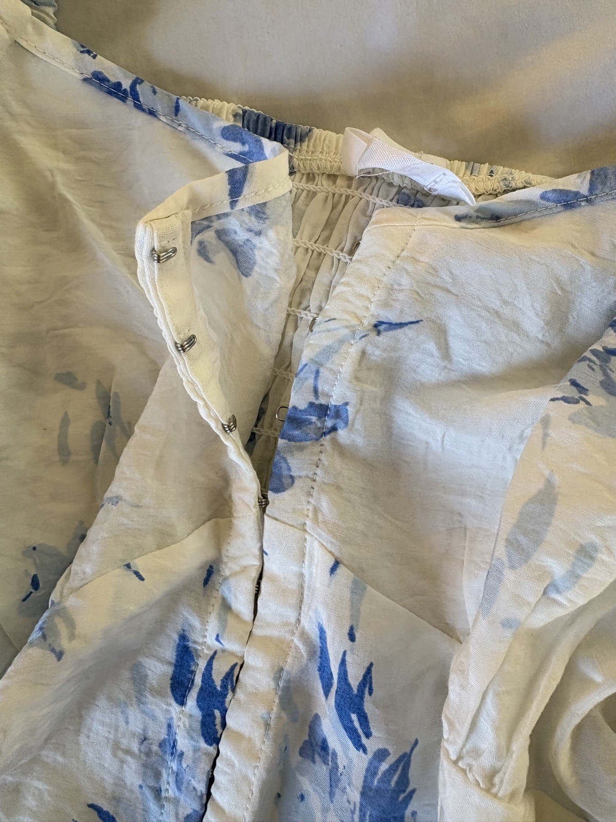 NWT Sienna Sky Baby Doll Blouse Blue White Floral Smocked hook eye closure XL