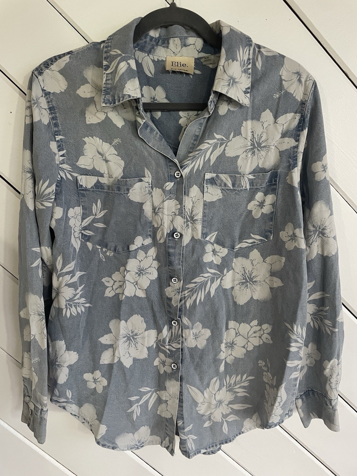 Elie Tahari WM Blue Floral Flower Denim Long Sleeve Button-Down Lyocell Shirt