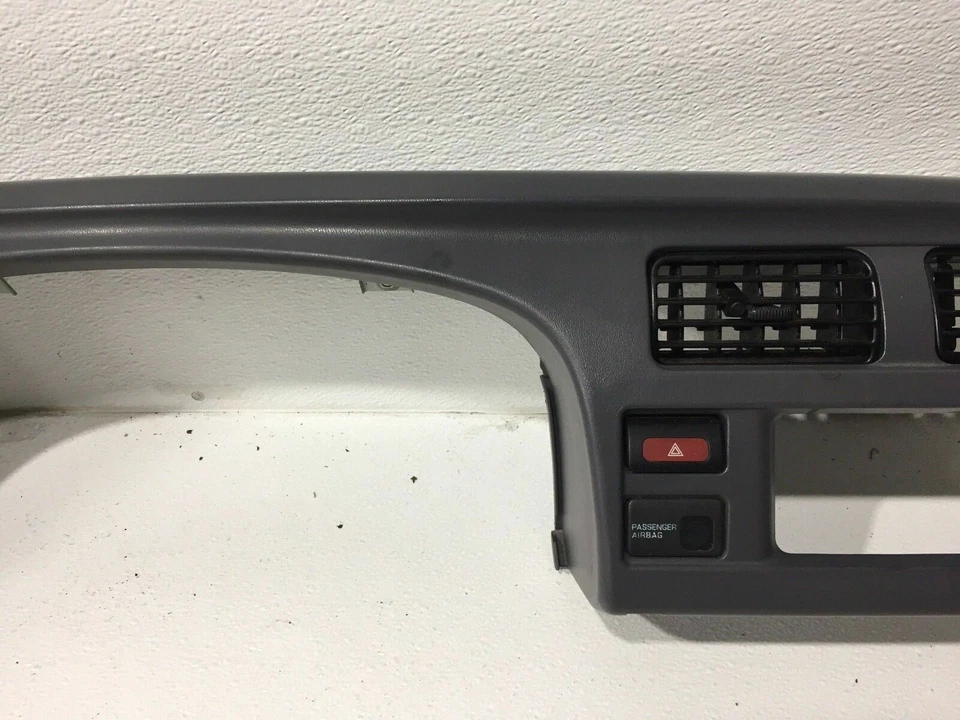 98 99 Nissan Frontier Conductor Izquierdo Gris Salpicadero Bisel Velocímetro Cubierta Borde  Foto 2 de 4