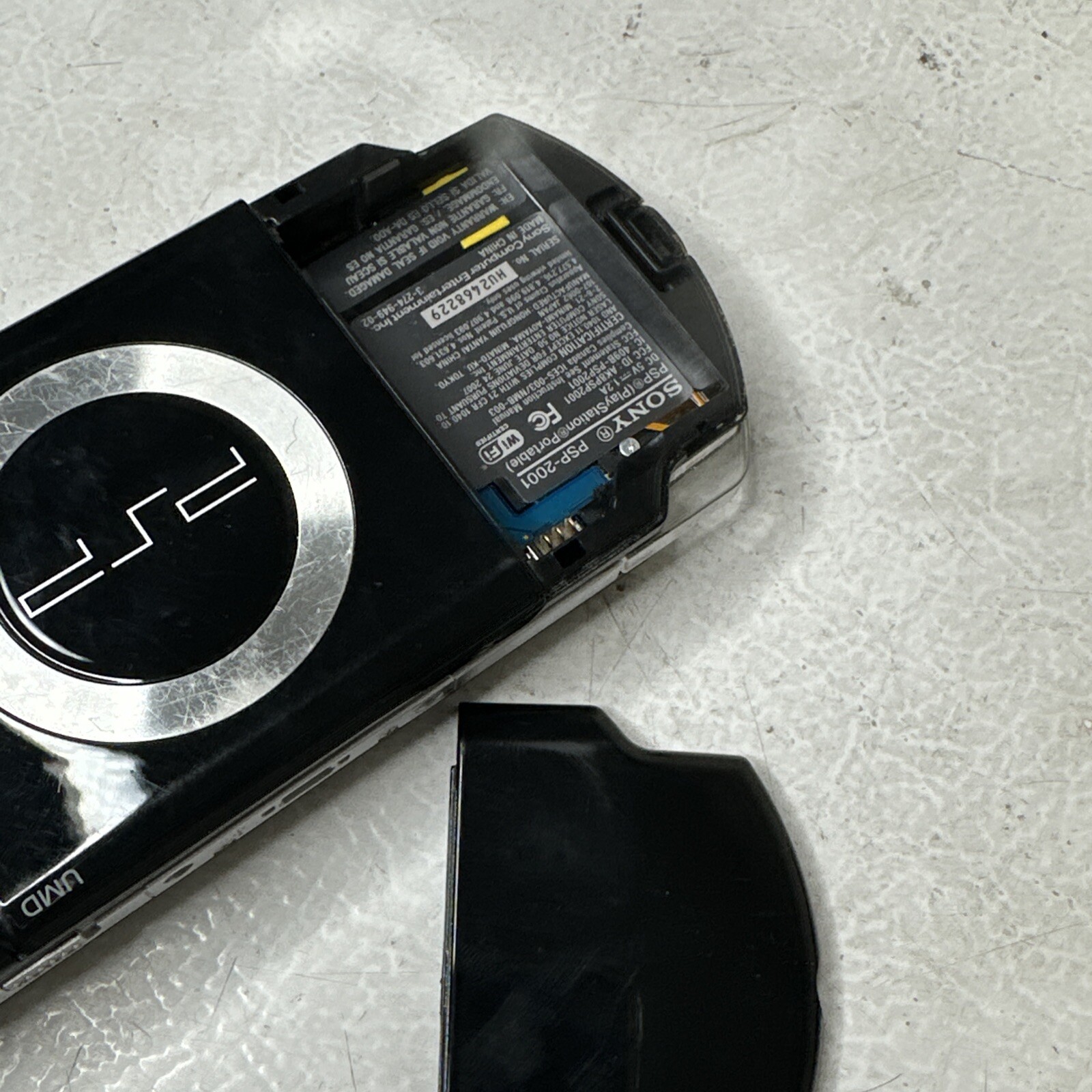 Sony PSP2001 Hand Held Black Console Only (No Battery ) TESTED WORKING