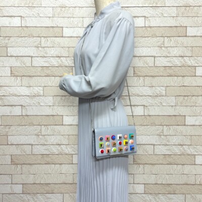 FENDI チェーンウォレット 8M0346 【ランク:A】 FENDI Wallet Chain 8M0346 leather Chain Rainbow Studs used