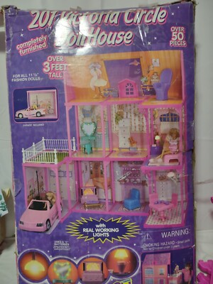 Vtg 1990s MERITUS FANTASTIC FUN DOLL HOUSE W/ Furniture & Real