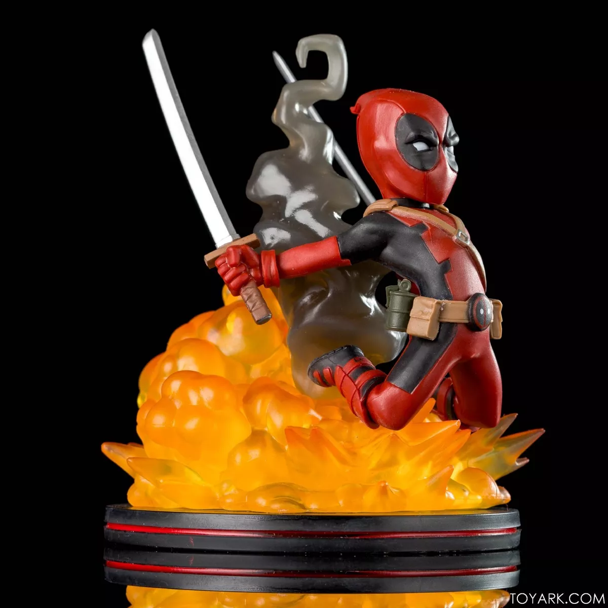 QMX Marvel Comics Q Fig Deadpool Figure Loot Crate Exclusive NEW SEALED