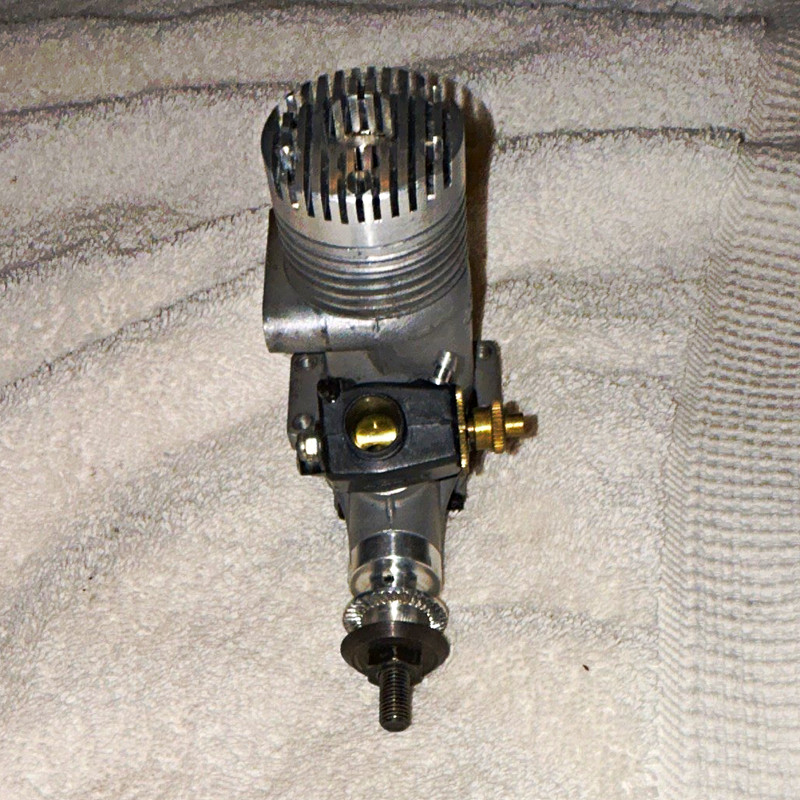 k&b 40 Perry 2-Stroke Nitro/Glow RC Airplane Engine w/ Perry Carburetor (Silver)