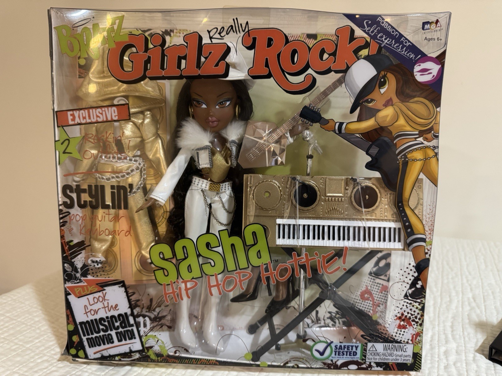 Bratz Girlz Really Rock Sasha Music Doll Collector Outfit Ac