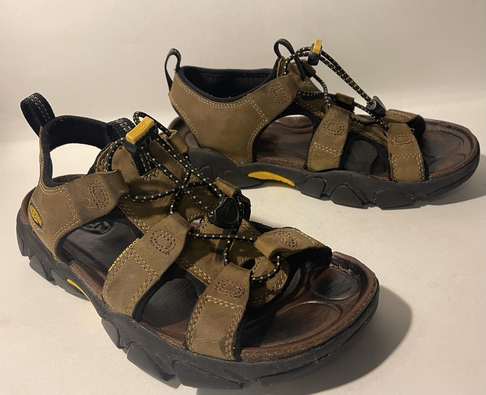 KEEN Sarasota scarpe con cinturino donna marrone pelle slingback sandalo da trekking 8