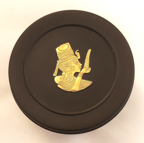 WEDGWOOD BLACK BASALT EGYPTIAN GOLD TUTANKHAMUN ROUND BOX 4"