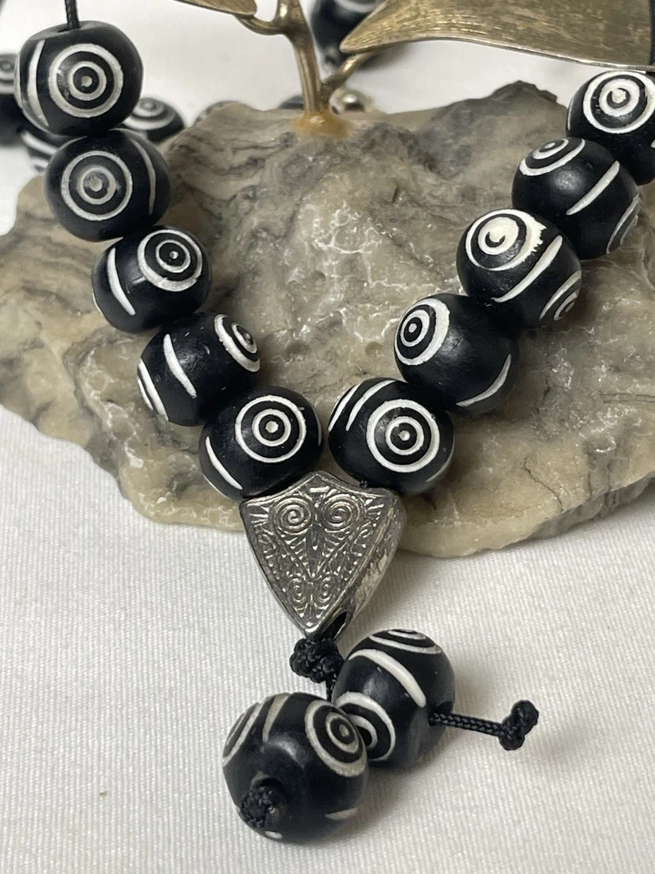 "Collar llamativo de cuentas de piedra acanalada negra 18"" colgante de plata étnico tribal" Foto 4 de 4