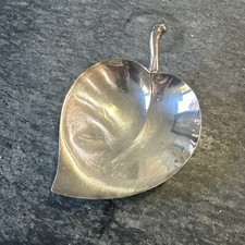 ANTIQUE "FB ROGERS SILVER CO 1883 "SILVER ON COPPER FOOTED Leaf Dish