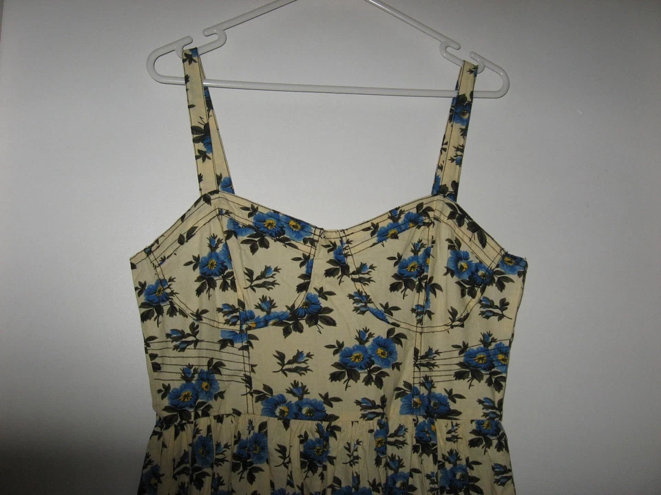 ASOS CREAM FLORAL SLEEVELESS FIT+FLARE DRESS WITH EXPOSED METAL ZIP SIZE 12 NWT - image 2 of 4