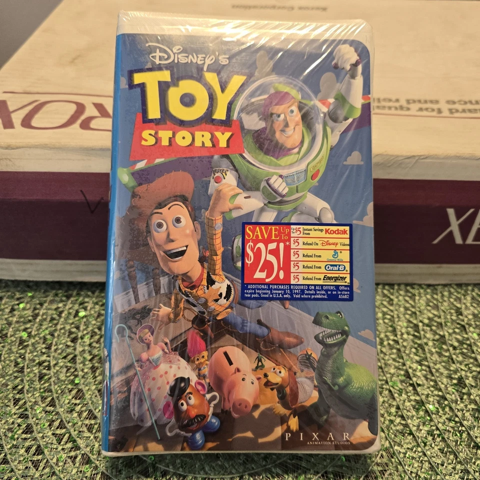 Disney VHS Lot Sealed 12 + 3 Movies Never Opened Snow White, Aladdin Etc - Image 4 of 4