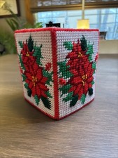 Christmas Needlepoint Tissue Box Cover Plastic Canvas Red Poinsettia Design EUC