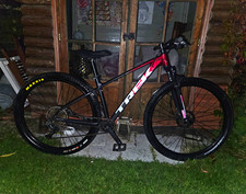Trek X-Caliber 6 29in M aluminium hardtail MTB front suspension hydraulic disc