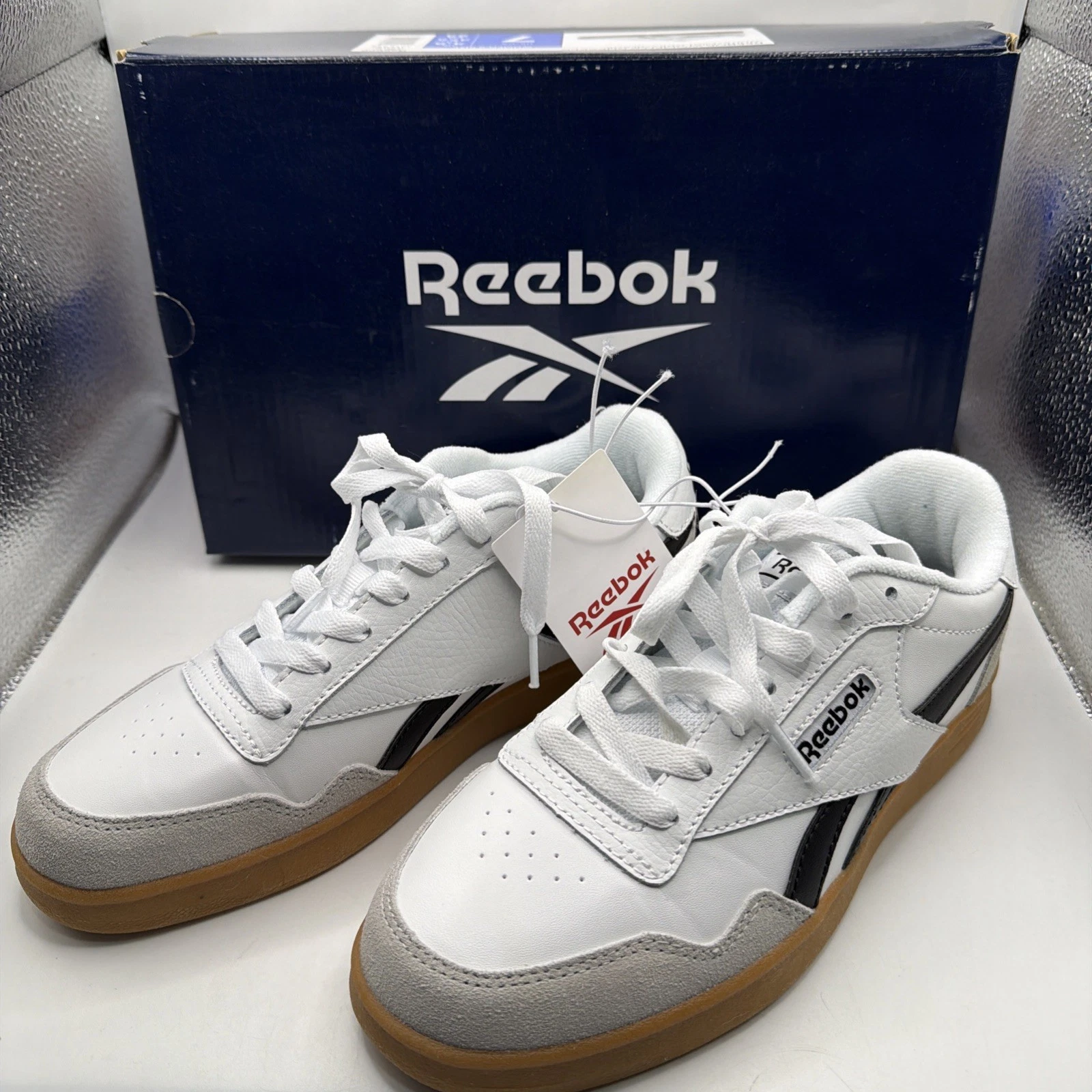 Reebok "Club C" Women's Leather with Gum Sole Athletic Tennis Shoes. Size 6. New