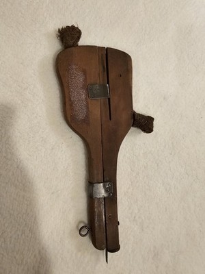 Antique Vintage Shuttle Wooden Rug Hooking Needle Tool