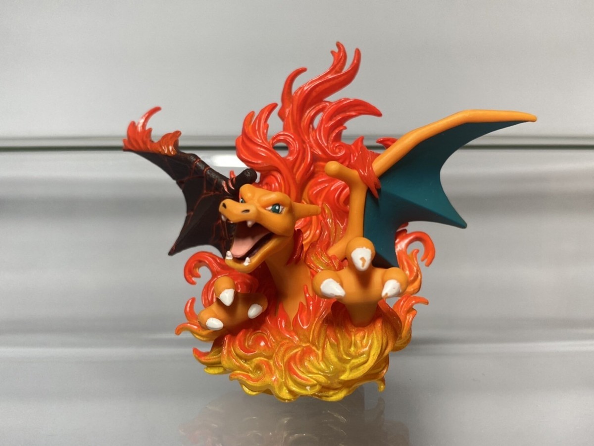 Charizard Pokemon Monster Card Game Kaiyodo TCG Collection Figure