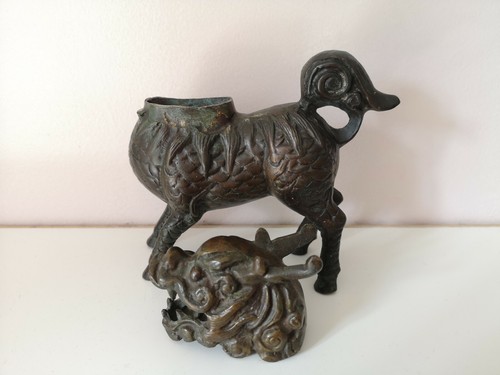 Antique Chinese Buddhistic Lion Shishi Foo Dog Bronze Incense Burner / Censer - Picture 8 of 12