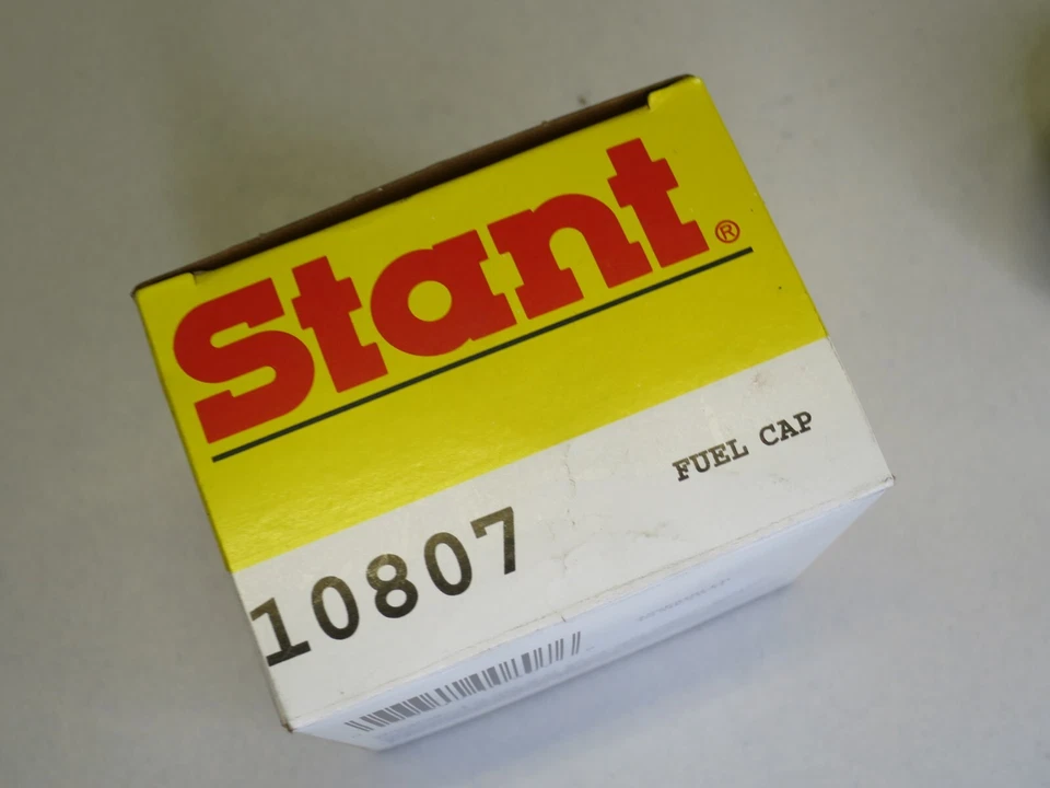 Tapa del tanque de combustible Stant 10807 gasolina 71-74 Buick Cadillac Chevrolet GMC 71-79 Chrysler Foto 3 de 4