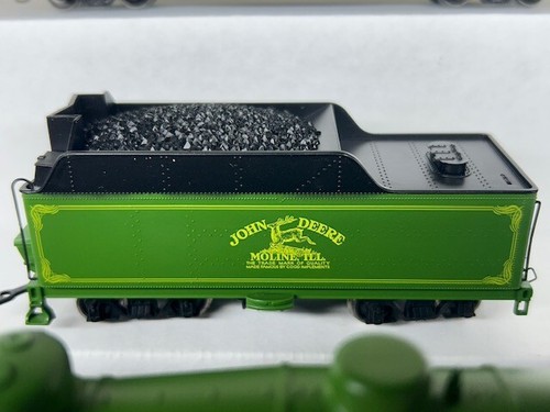 JOHN DEERE 2003 3rd Series 4-6-2 USRA PACIFIC STEAM / 2 GP TRACTORS HO Scale NEW - Picture 16 of 24