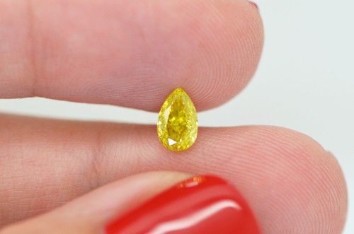 Fancy Yellow Diamond Loose Pear Shape 0.51 Carat VS2 Natural Enhanced Polished - Picture 2 of 9