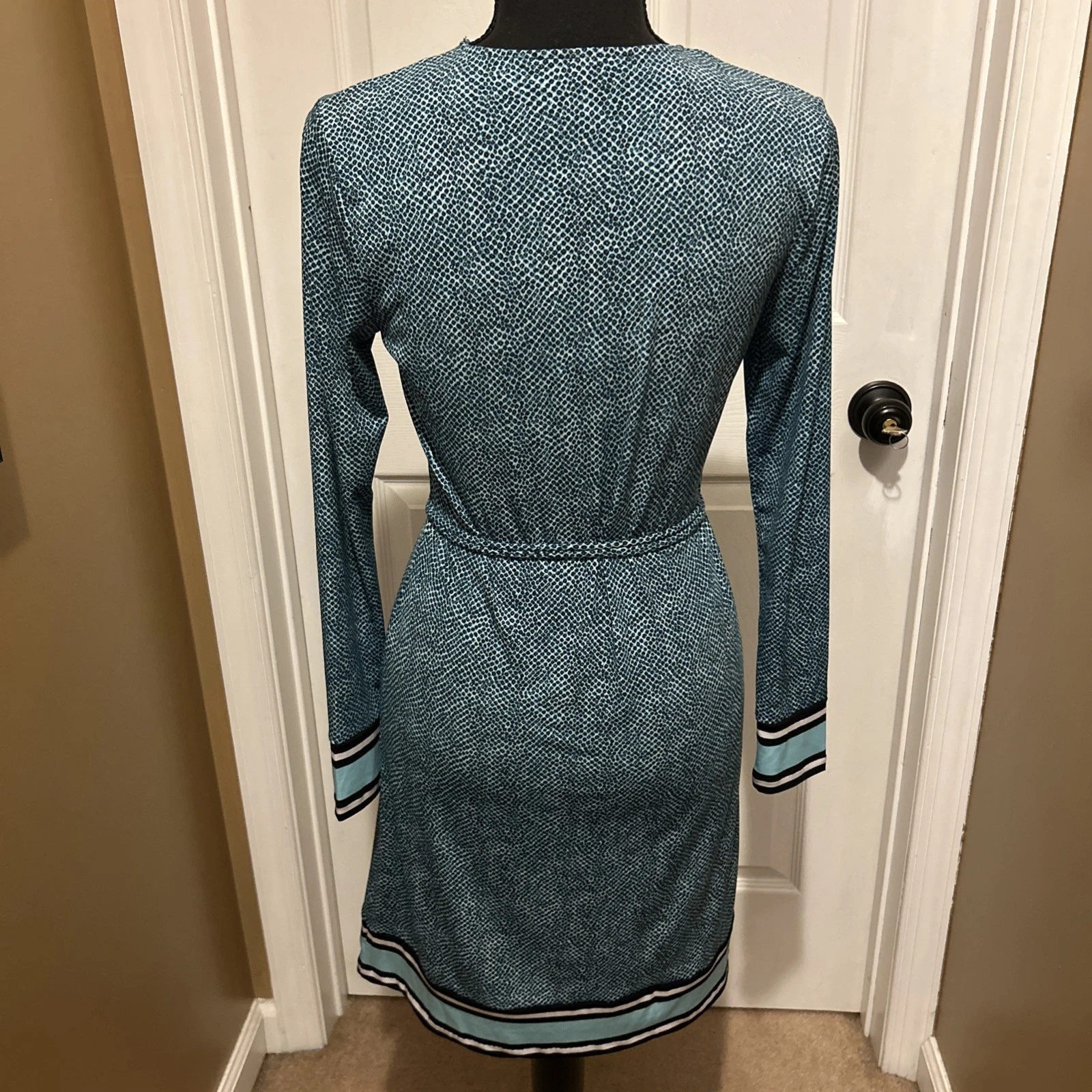Abito Michael Kors manica lunga stampa teal taglia P piccolo morbido e splendido
