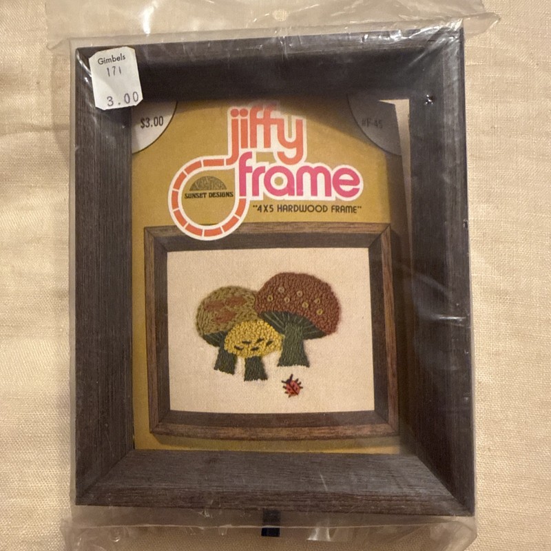Vtg LOT (4) Jiffy Stitchery Paragon Needlecraft Needlepoint WOOD Frames 4x5 5x7