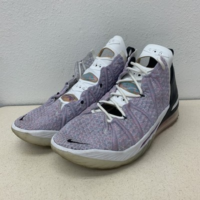 Nike LeBron James 18 Graffiti Men display picture 3