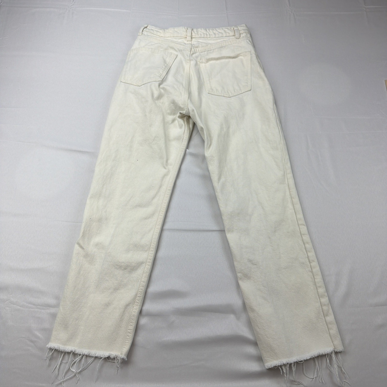 Zara Women’s Off White Straight High Rise Raw Hem Jeans Size 25x26  Neutral Chic thumbnail 6
