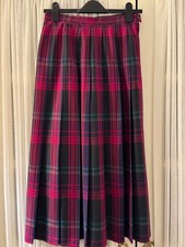 Pendleton Pleated Wool Skirt, Pretty Plaid size 8. Vintage