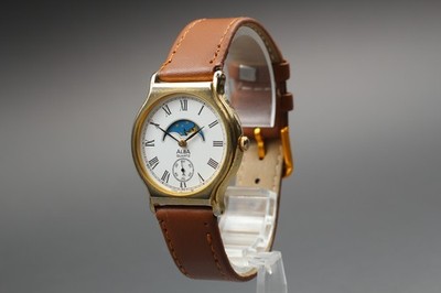 Vtg 1996Exc+5 SEIKO ALBA V256-0010 Small Second Sun & Moon Gold Roman From JAPAN