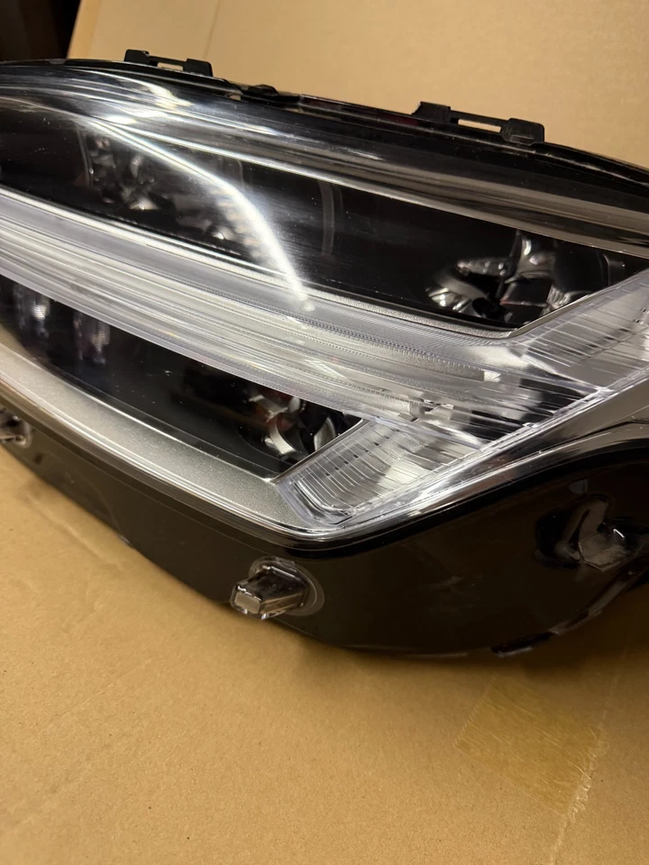 LED Frontscheinwerfer Links Headlight Left Volvo XC90 II Original 32404715 - Bild 3 von 4