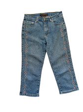 COSMOPOLITAN CAPRI JEANS WOMEN'S 6 EMBROIDERED STRETCH MID-RISE RAMIE COTTON